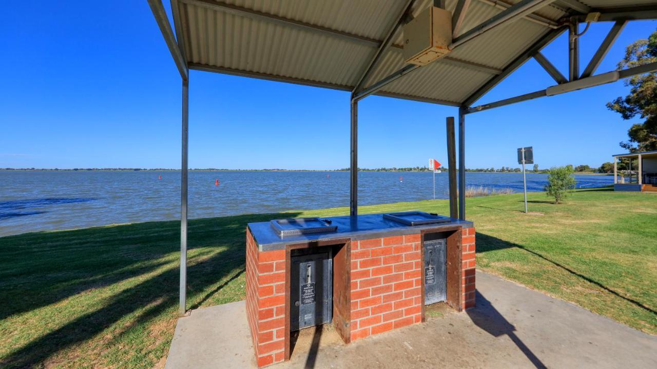 Lake Boga Caravan Park Exterior foto